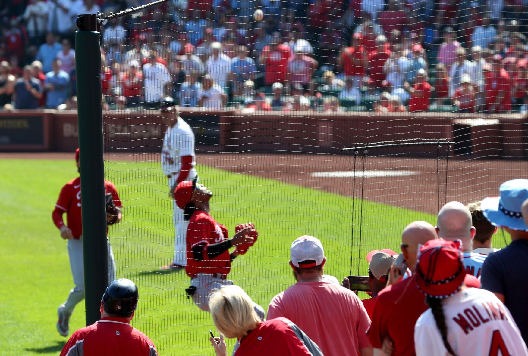 Pujols stays at 698, Reds beat Cards 3-0